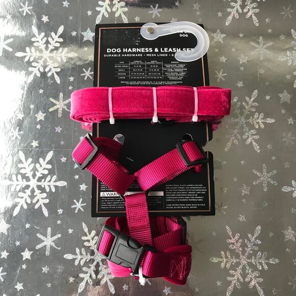 Juicy Couture Harness and Leash Set Mesh Liner Velour Pink Extra Small - Picture 3 of 3